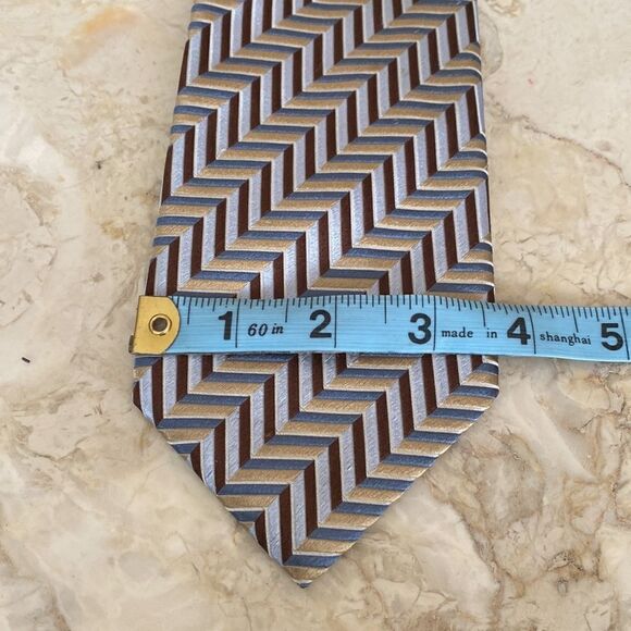 Canali 100% Silk Geometric Pattern Tie Made in Italy - Picture 9 of 9